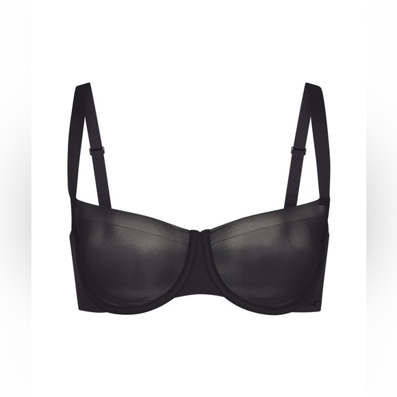 SKIMS Other - SKIMS — NO SHOW MOLDED UNLINED BALCONETTE BRA